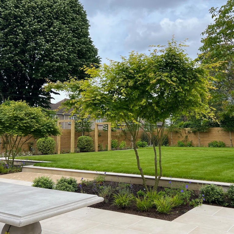 Modern Classic Family Garden - 1