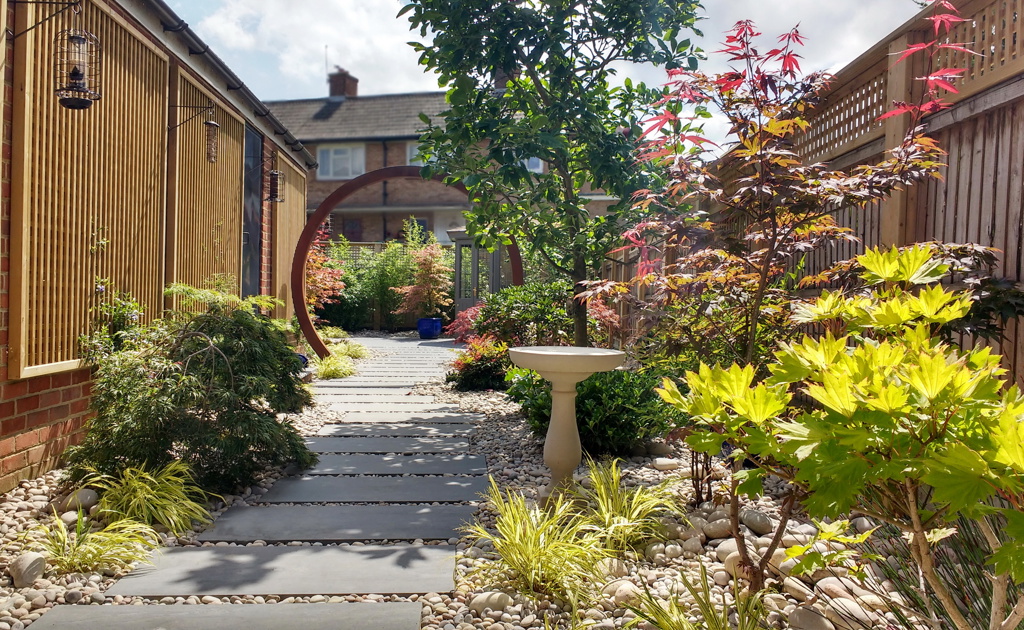 Japanese garden – Northolt – Moongate