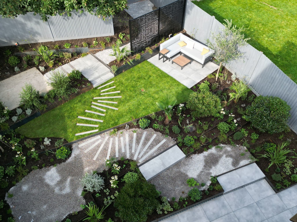 The Angled Garden 