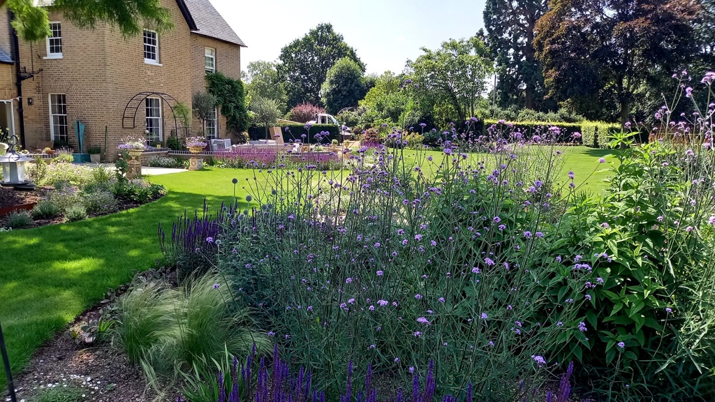 Country Cottage Soft Landscaping