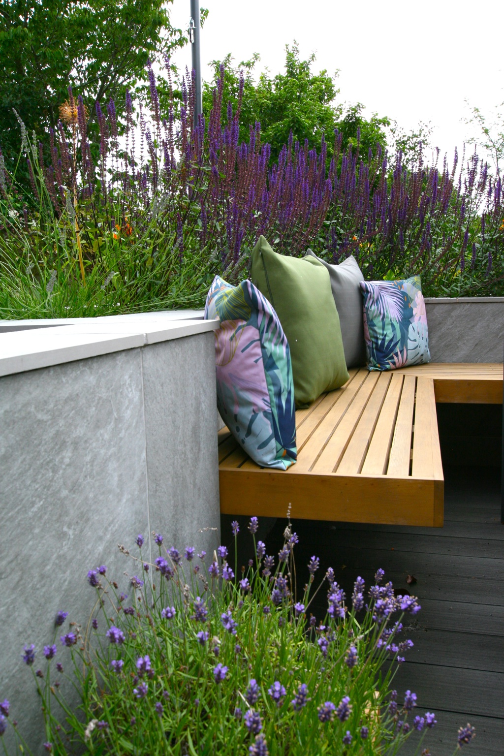 Floating Bench