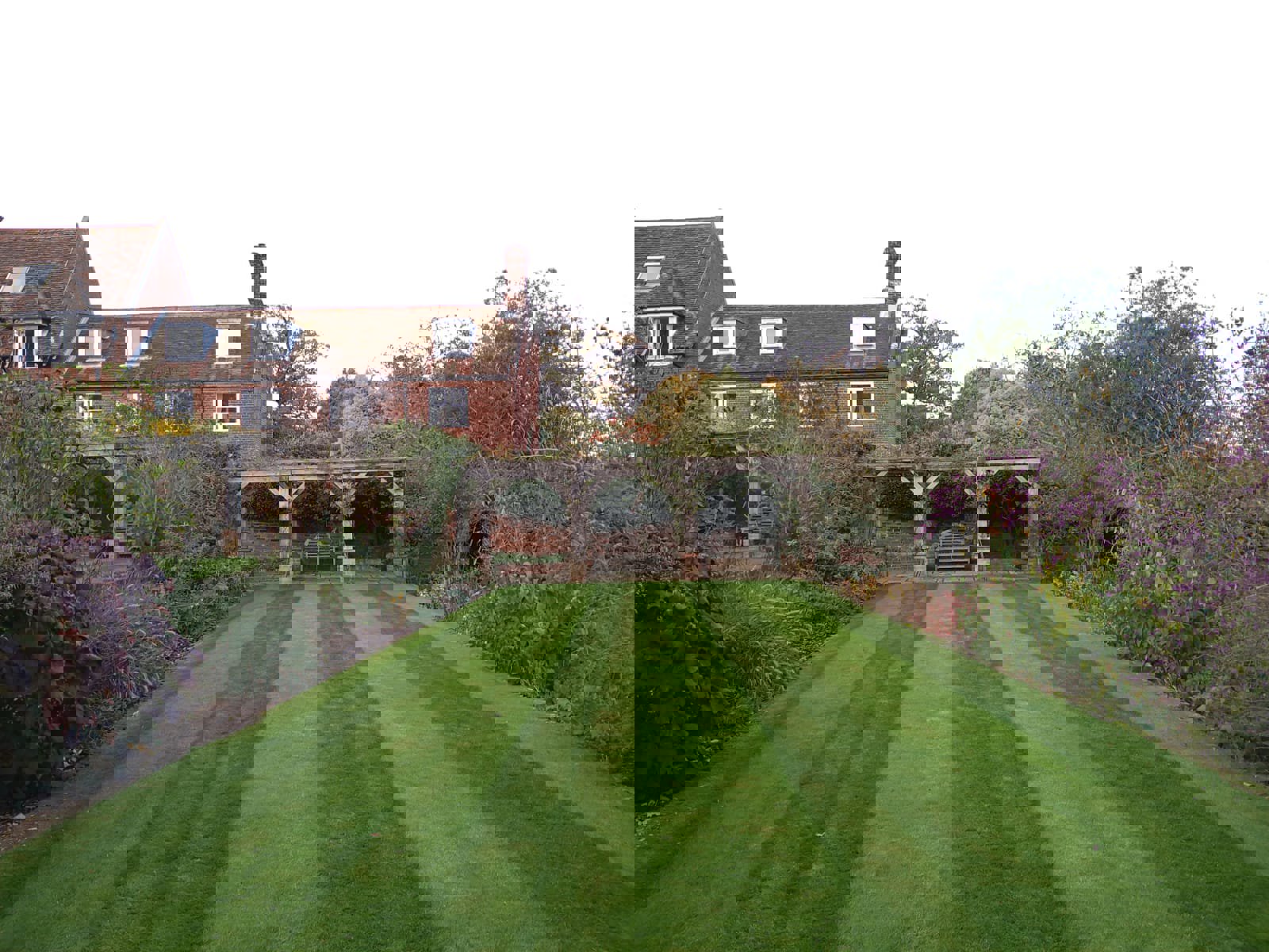 Arbour and formal lawn 