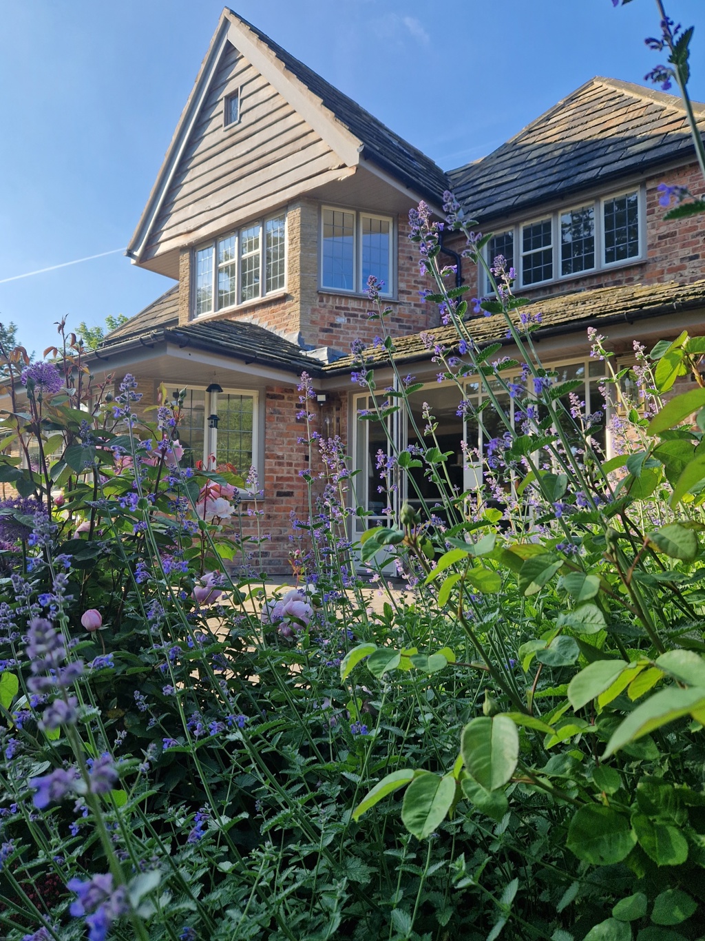 The Modern Arts & Crafts Garden