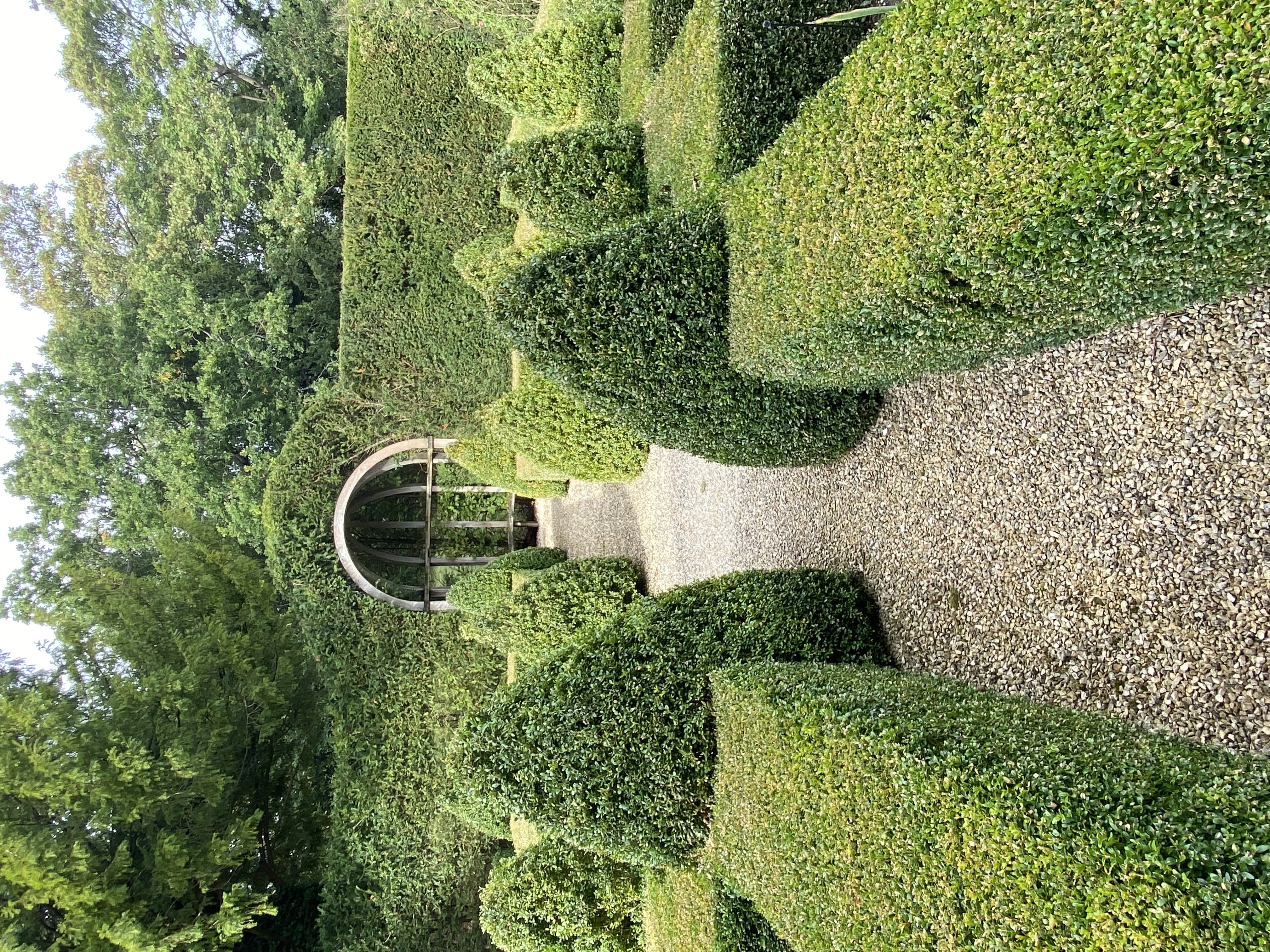 English formal garden 