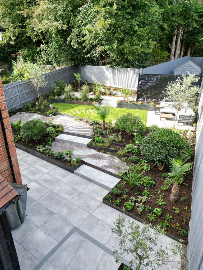 The Angled Garden ‎ ‎ ‎ 